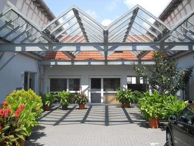 Hotel Papillon Lappersdorf  Ngoại thất bức ảnh