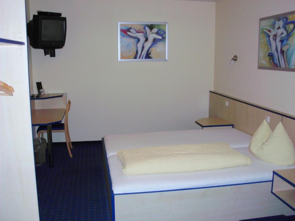 Hotel Papillon Lappersdorf  Ngoại thất bức ảnh