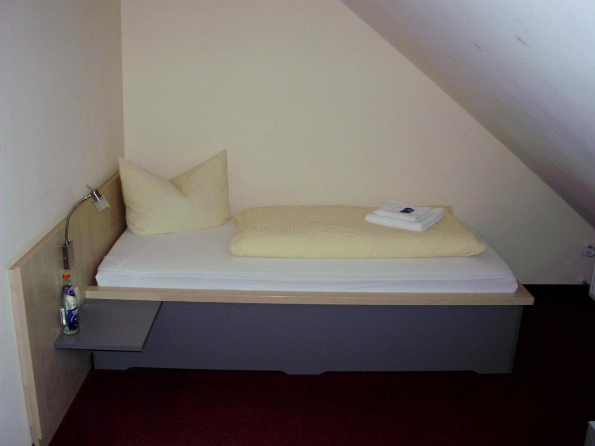 Hotel Papillon Lappersdorf  Ngoại thất bức ảnh